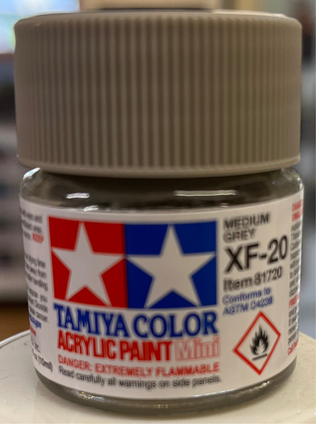 Tamiya XF20 Medium Grey