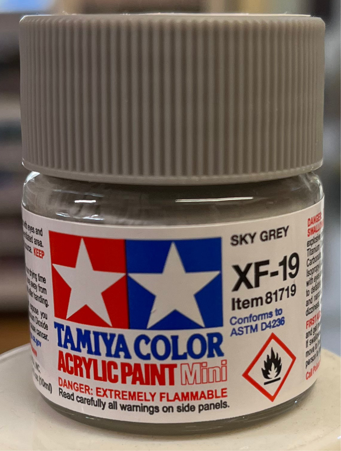 Tamiya XF19 Sky Grey