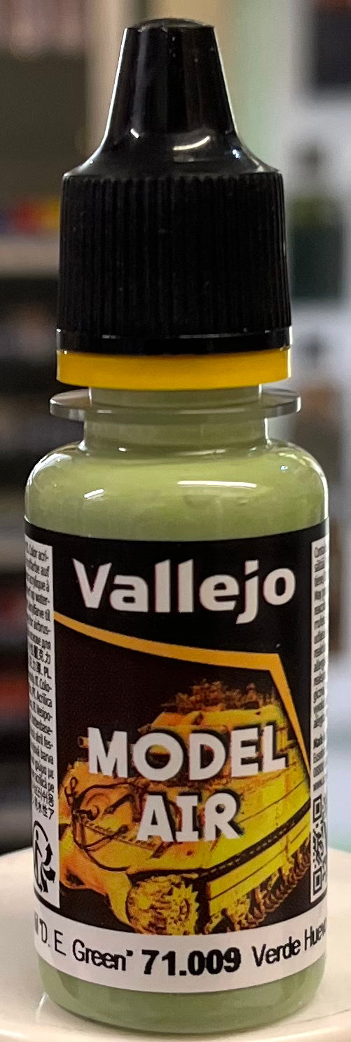 Vallejo Model Air 71.009 Eau de Nil “D.E. Green”