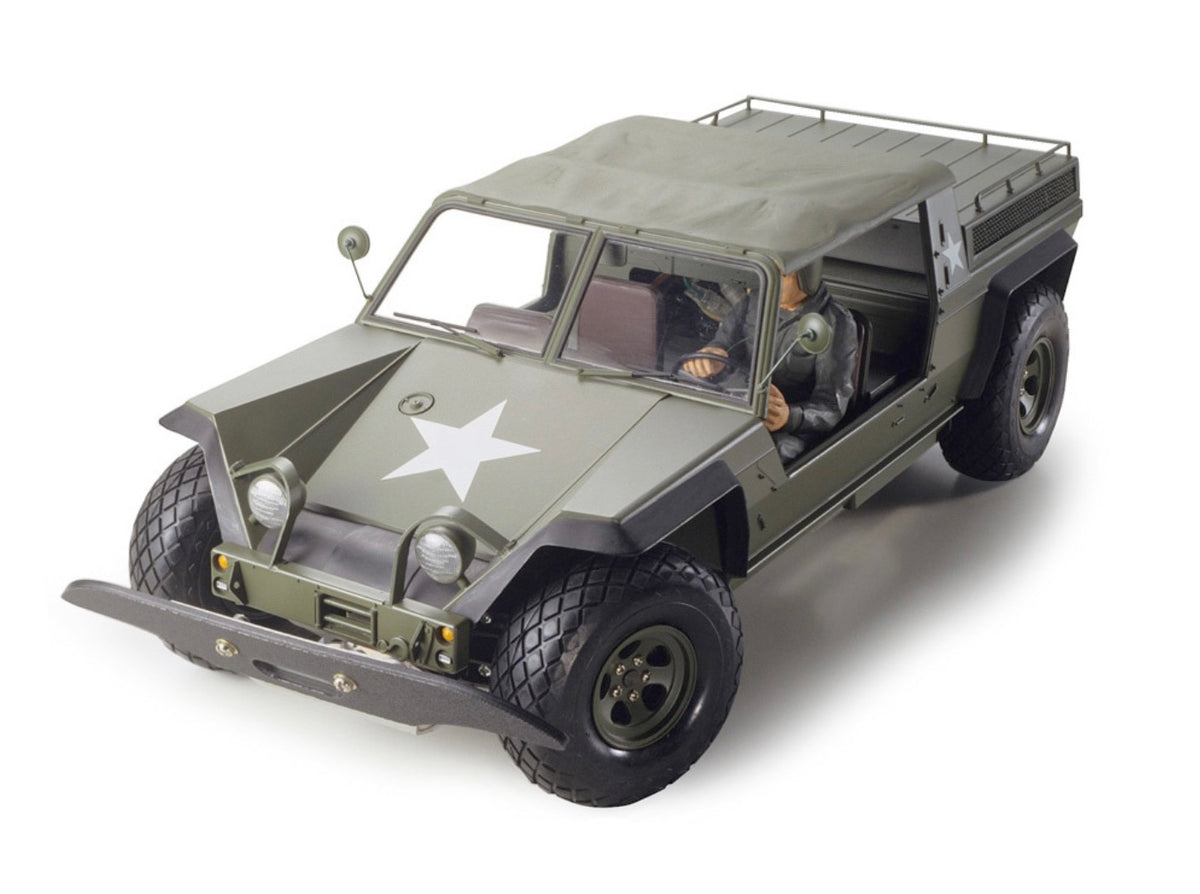 Tamiya 58004 FMC XR311 Combat Support Vehicle