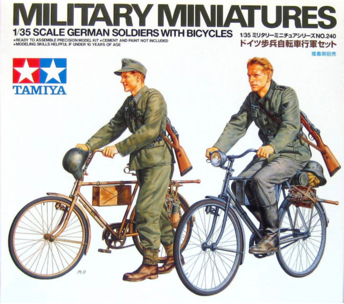 Tamiya 35240 German Soldiers With Bicycles