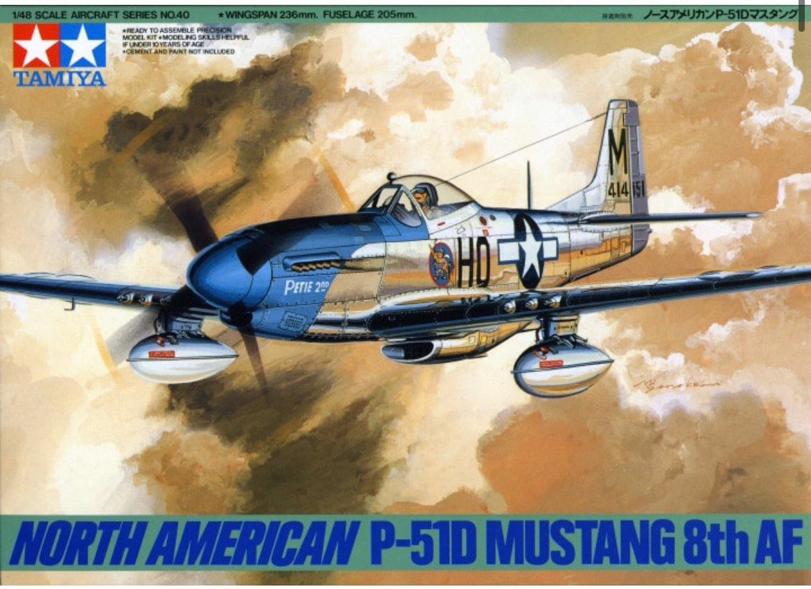 Tamiya 61040 North American P-51D Mustang 8th AF