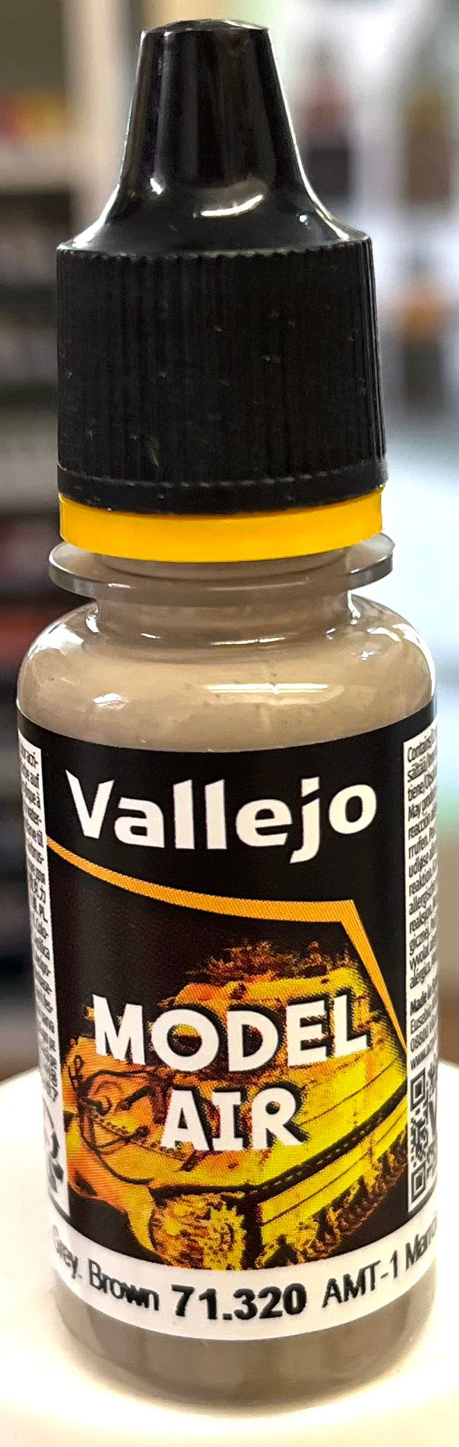 Vallejo Model Air 71.320 AMT-1 Light Grey Brown