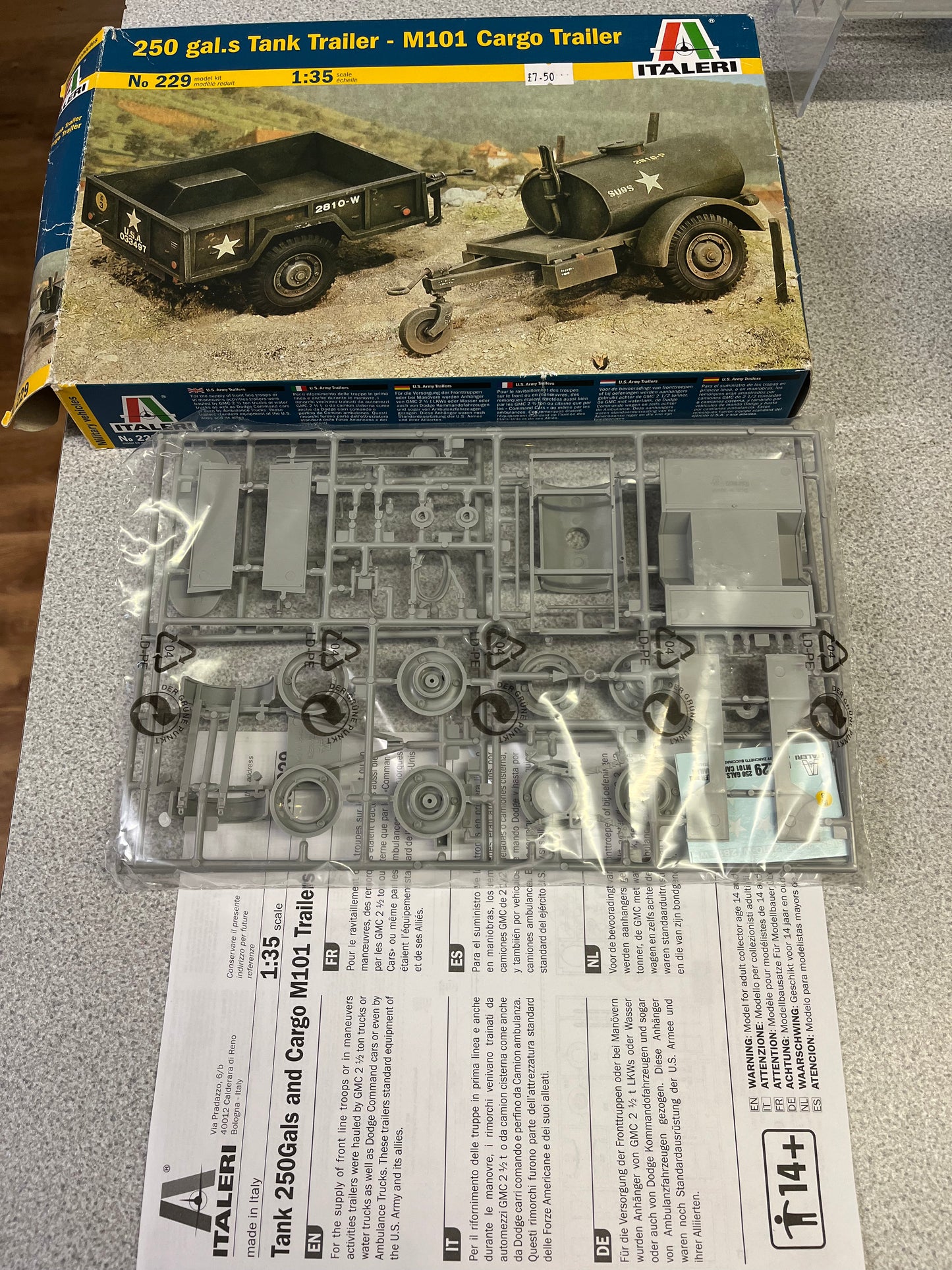 *Pre-Owned* Italeri No.229 250gal Tank Trailer & M101 Cargo Trailer