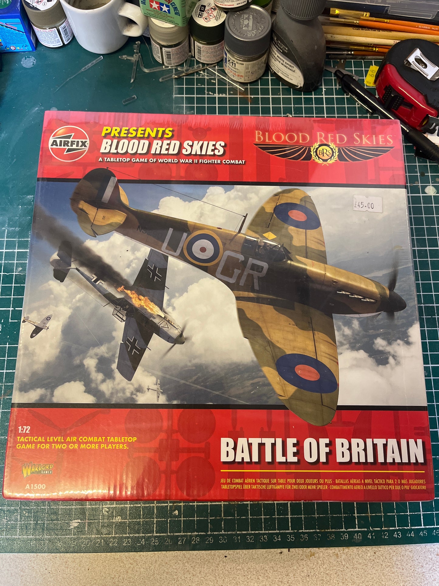 *PRE OWNED* Revell A1500 Blood Red Skies Battle of Britain