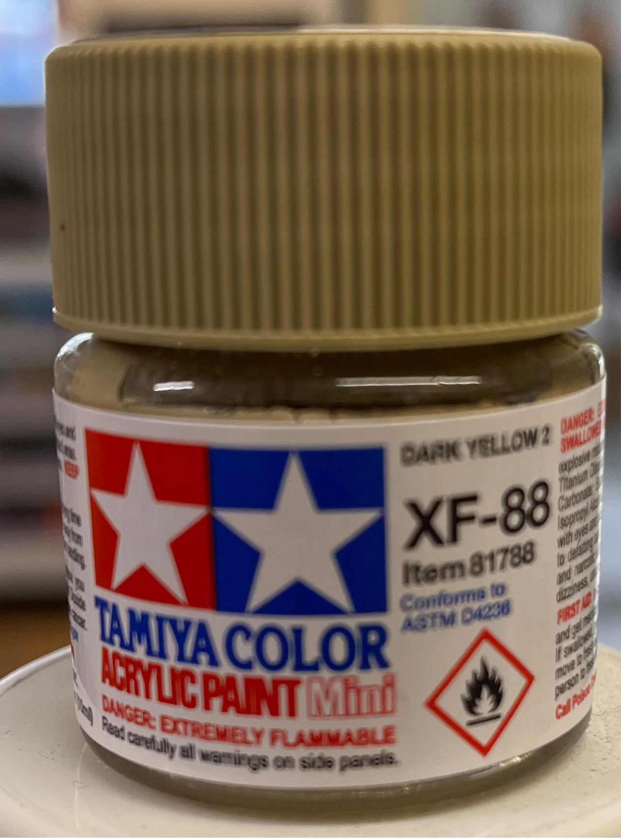 Tamiya XF88 Dark Yellow 2