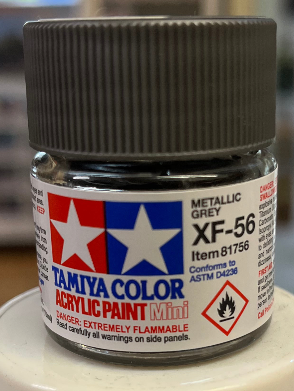 Tamiya XF56 Metallic Grey