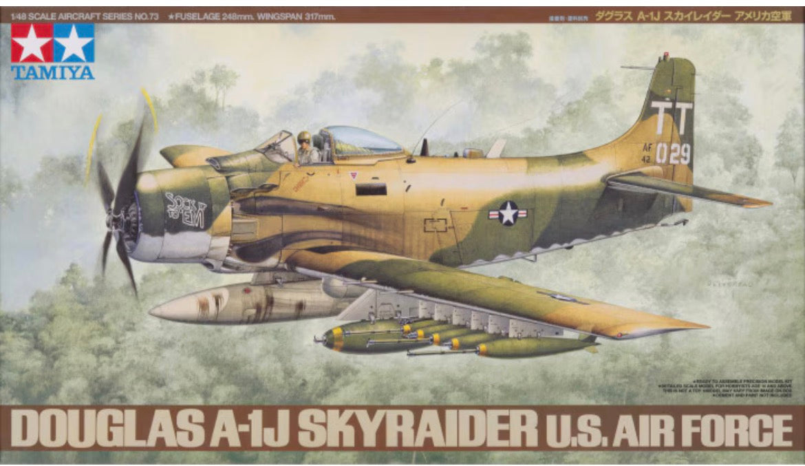 Tamiya 61073 Douglas A-1J Skyraider