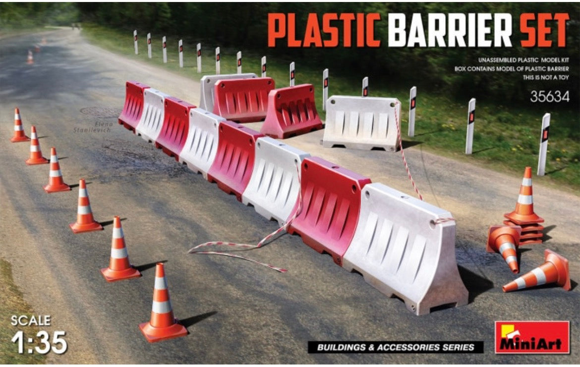 Tamiya 65634 Plastic Barrier Set