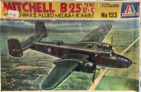 *Pre-Owned* Italeri 123 Mitchell B25 B/C