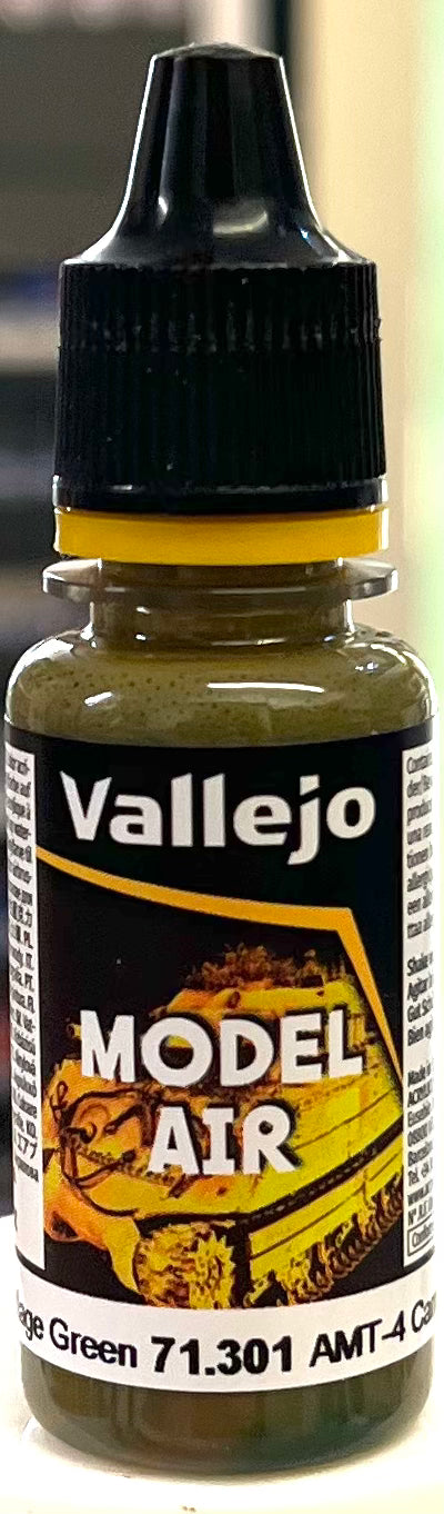 Vallejo Model Air 71.301 AMT-4 Camouflage Green