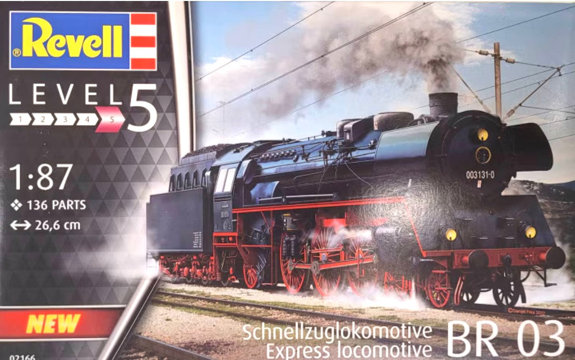 Revell 02166 Schnellzuglokomotive BR 03