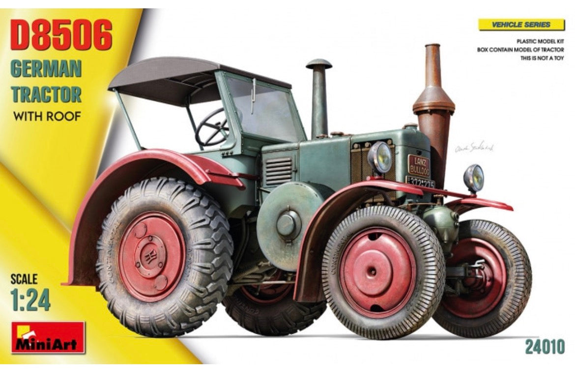 Miniart 24010 D8506 German Tractor with Roof