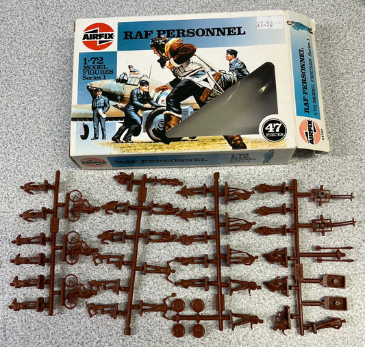 *Pre-Owned* Airfix 01747 RAF Personnel