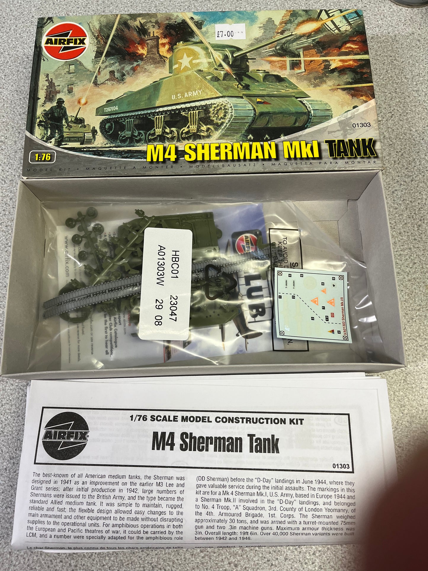 *Pre-Owned* Airfix 01303 M4 Sherman Mk.1 Tank